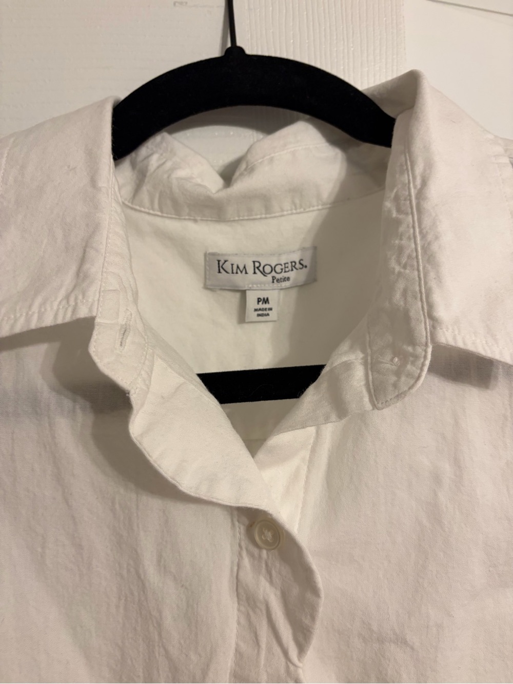 Kim Rogers White Sleeveless Button-Front Tank scalloped detail - Picture 2 of 2